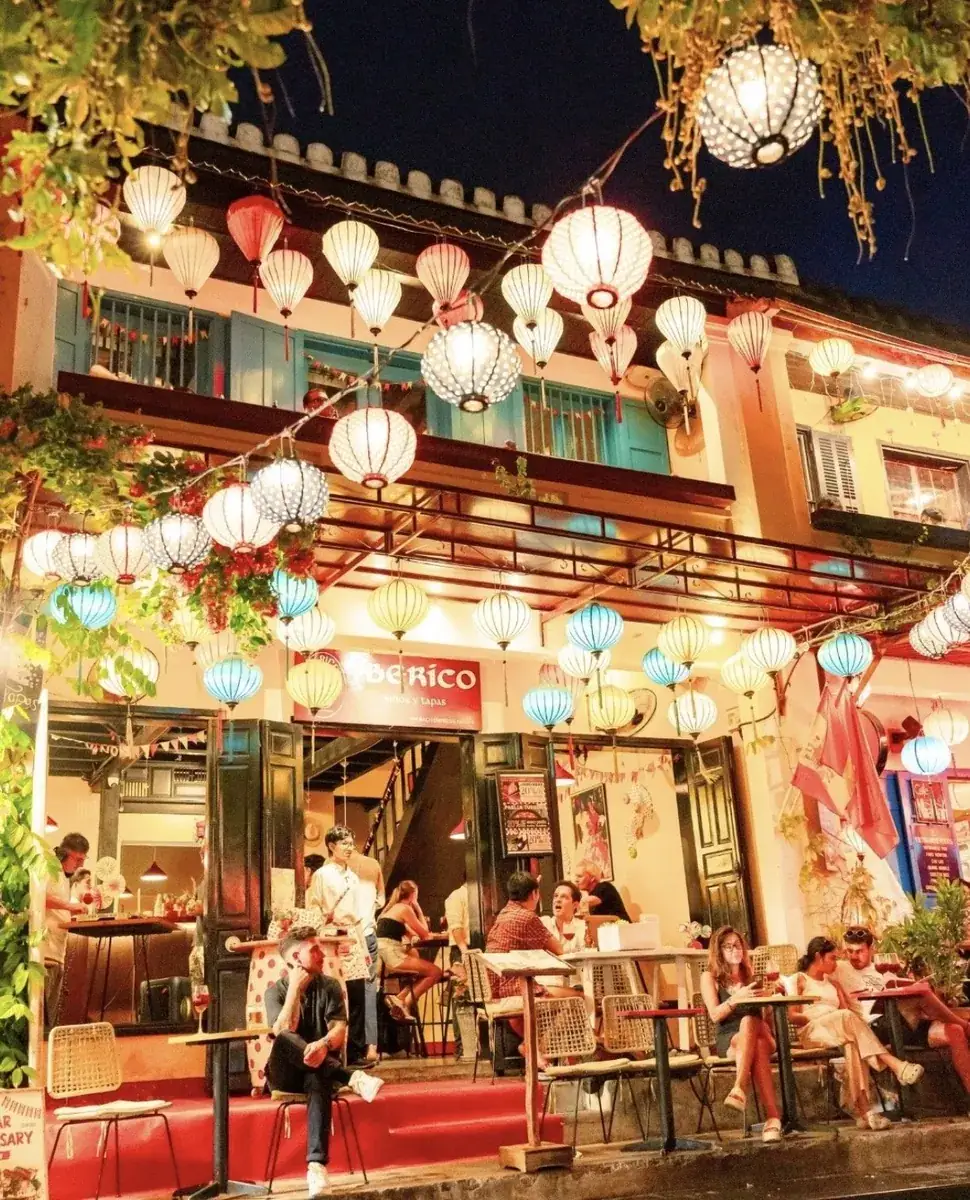 Iberico Hoi An 매장 외관